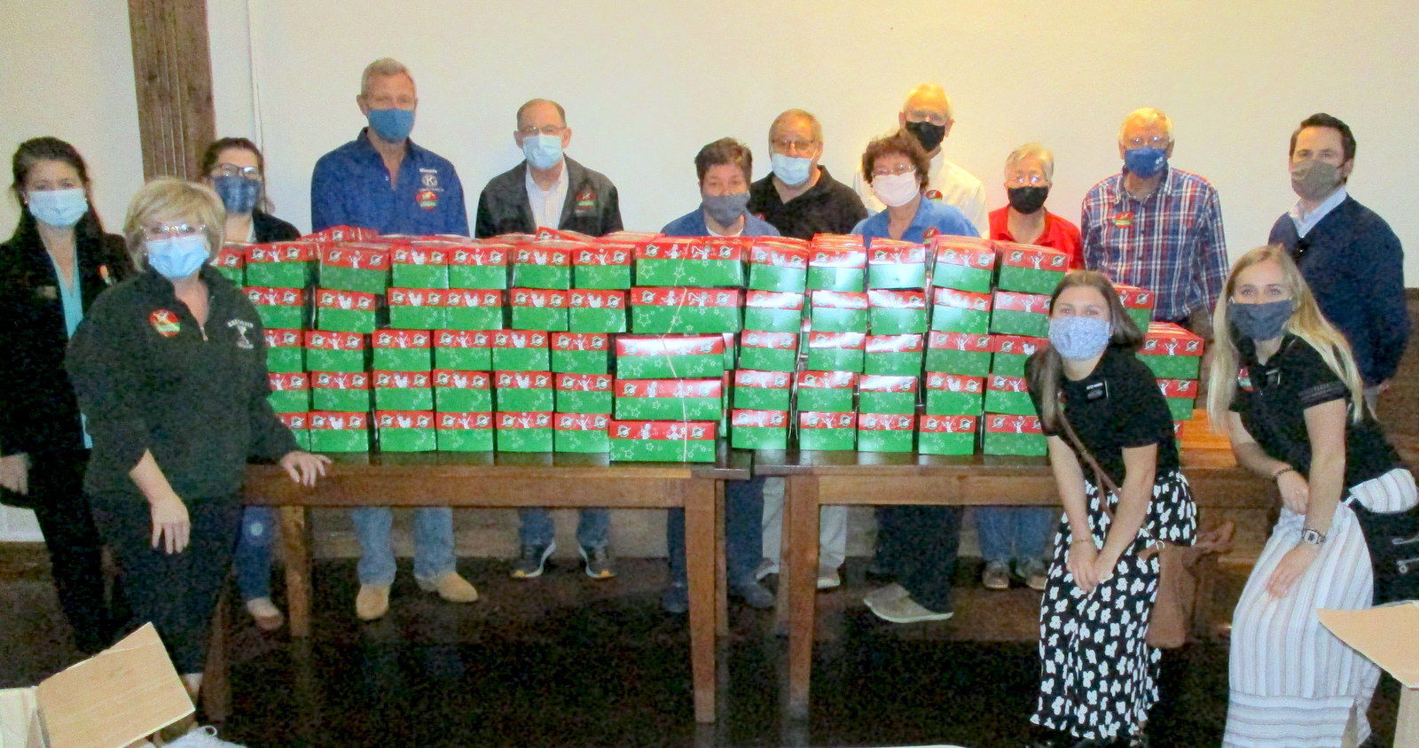Hammond Kiwanians fill shoeboxes